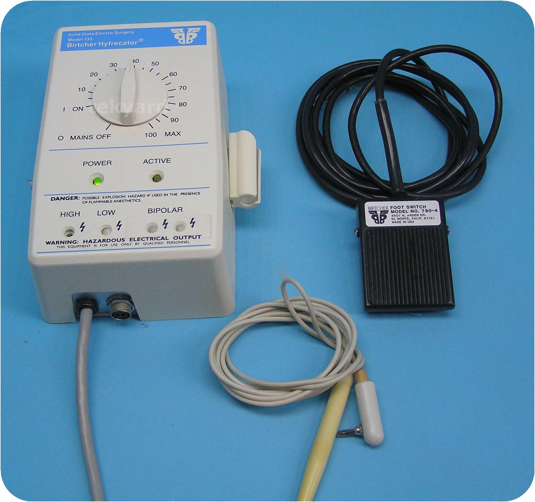 REALIZE 美容機器 本体 + TECRODE REALIZE 美容機器 本体 + TECRODE Ninja Detect™ (TB301) 1800-Peak