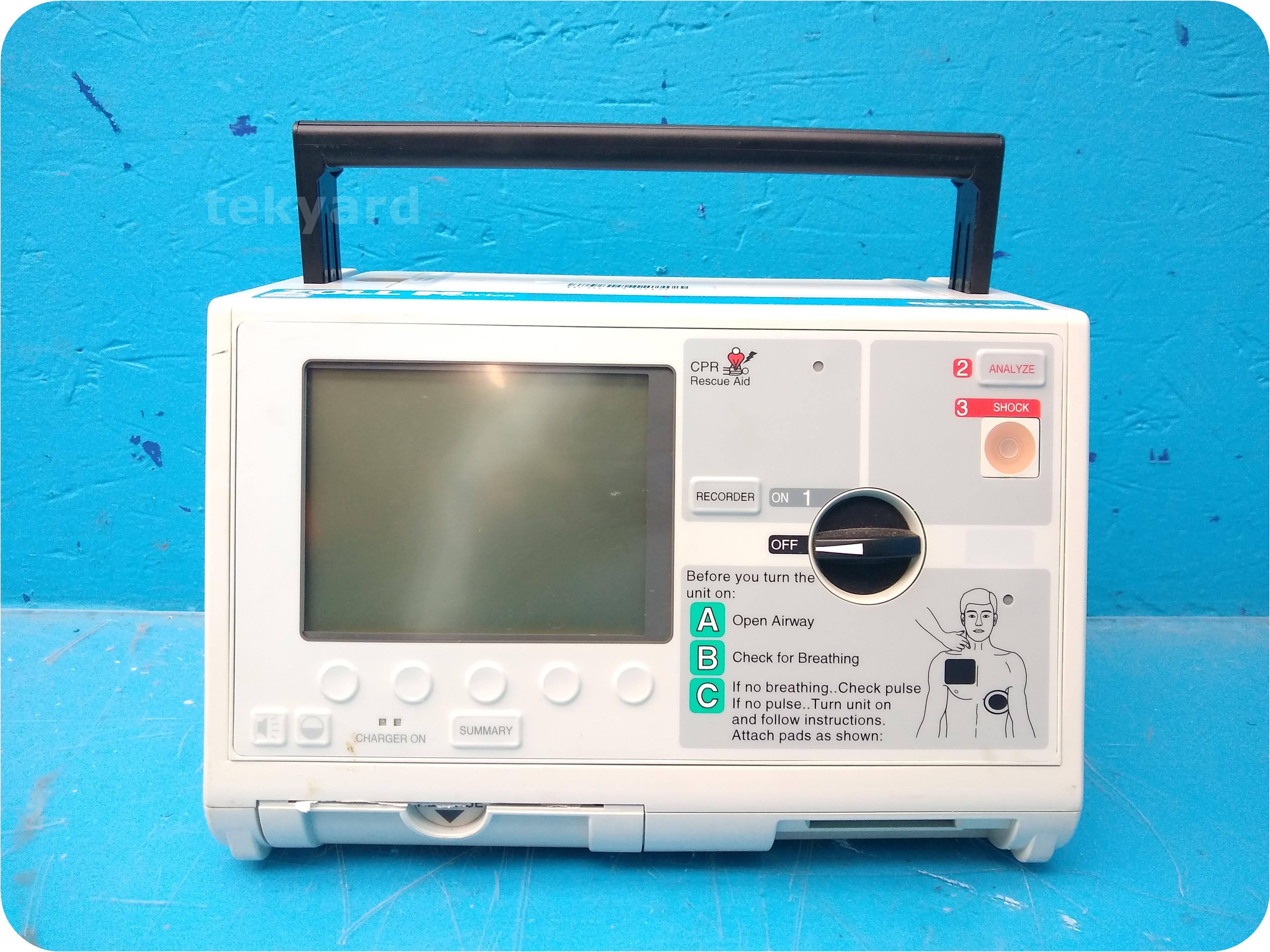tekyard, LLC. 232919Zoll M Series Biphasic 200 Joules Max Defibrillator