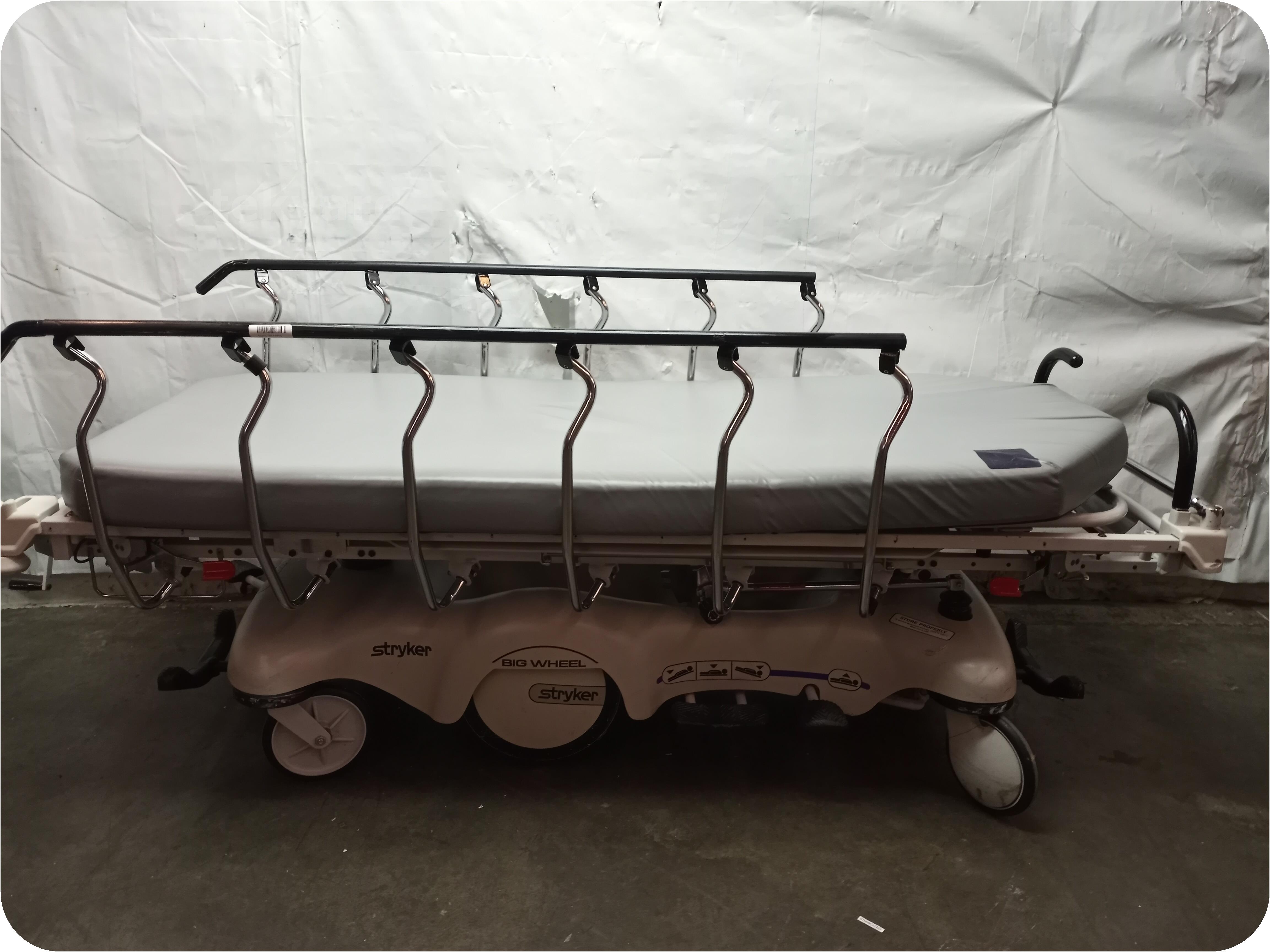 tekyard, LLC. 281806Stryker Renaissance Series 1731 Big Wheel