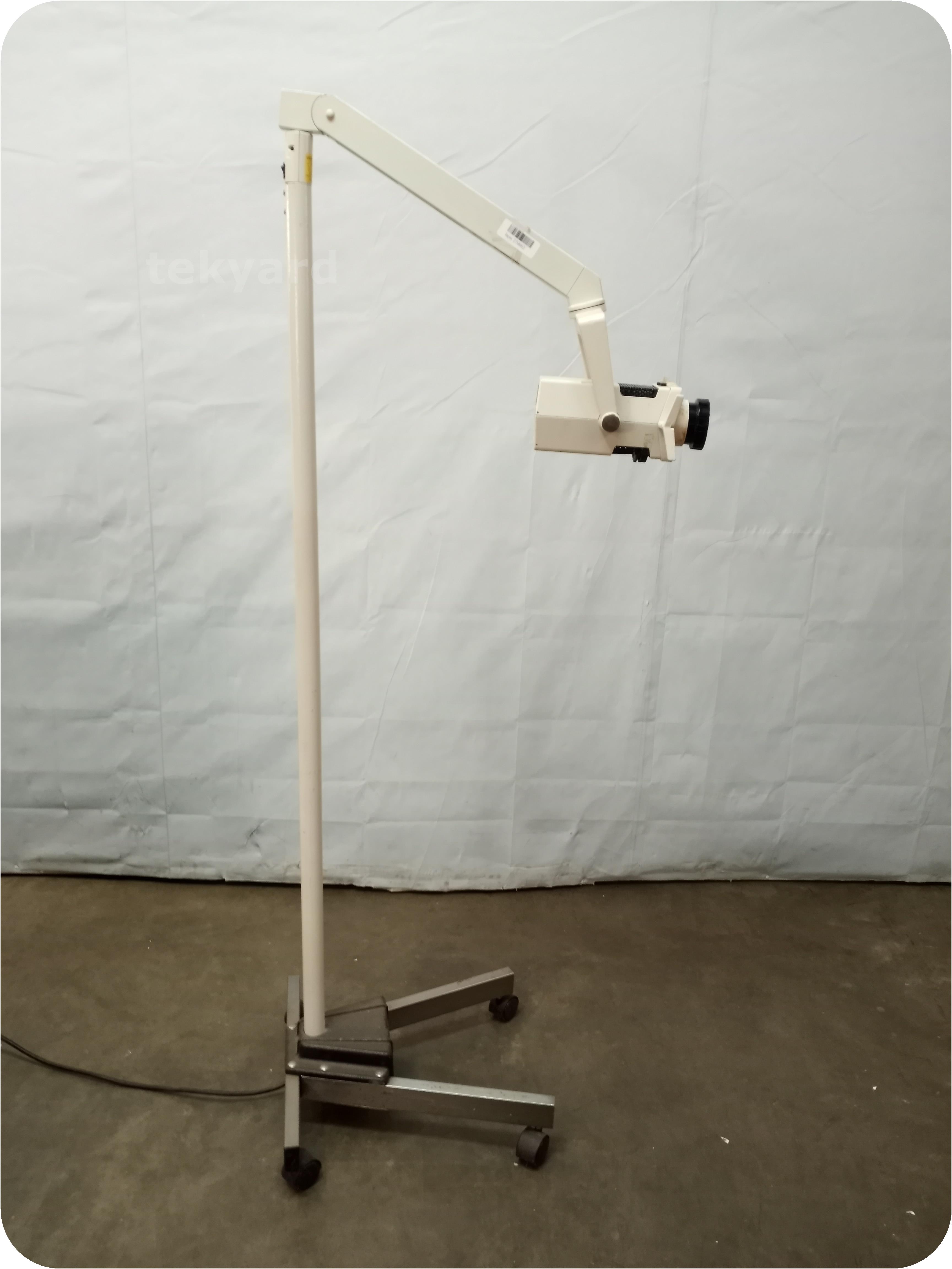 tekyard, LLC. 286546Burton Medical 13410 Flexible Arm Mobile Exam (Examination) Light