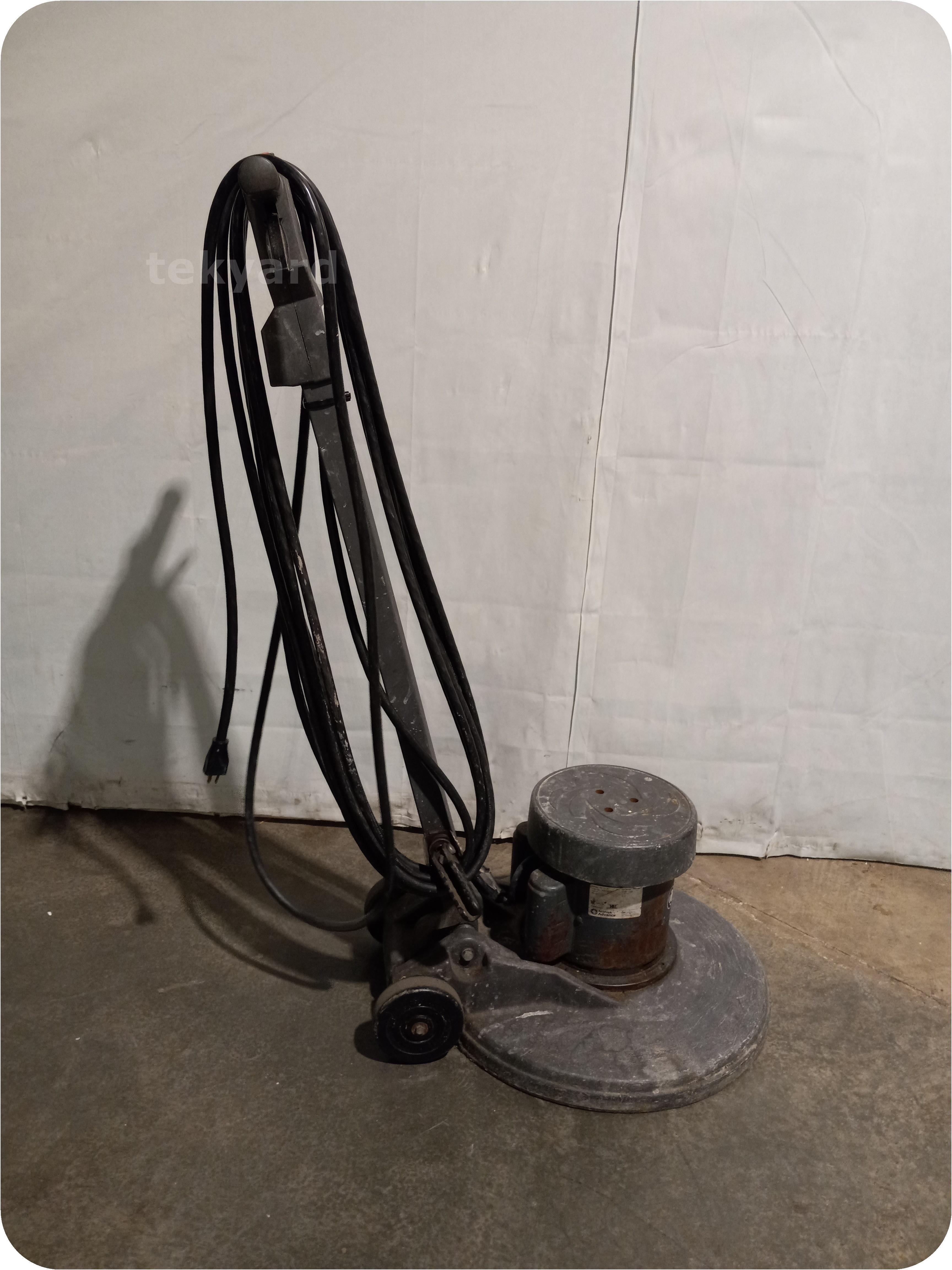 tekyard, LLC. 310461Nilfisk Advance SD 5120 Floor Buffer Scrubber