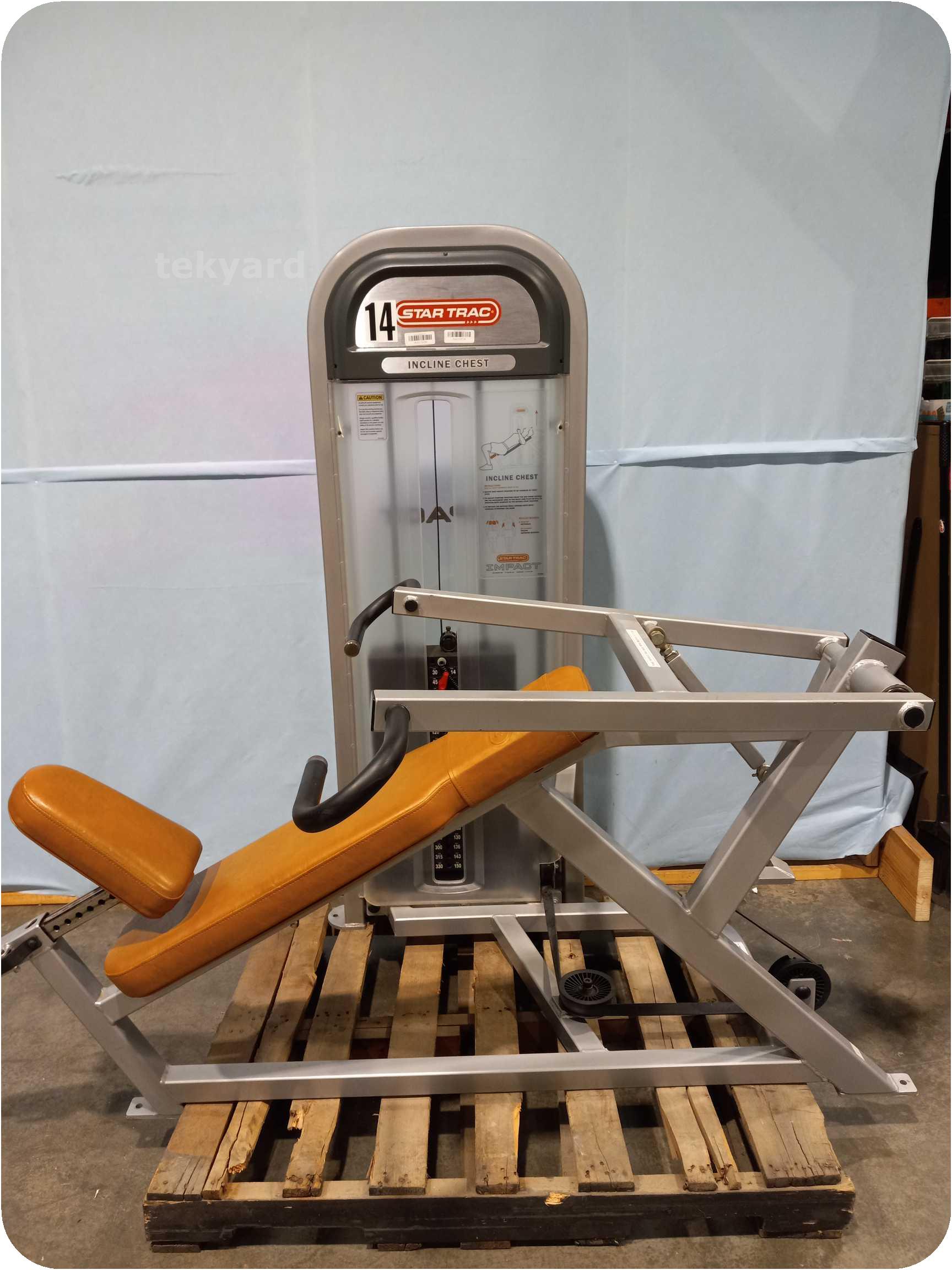 tekyard, LLC. 310734Star Trac Incline Chest Machine