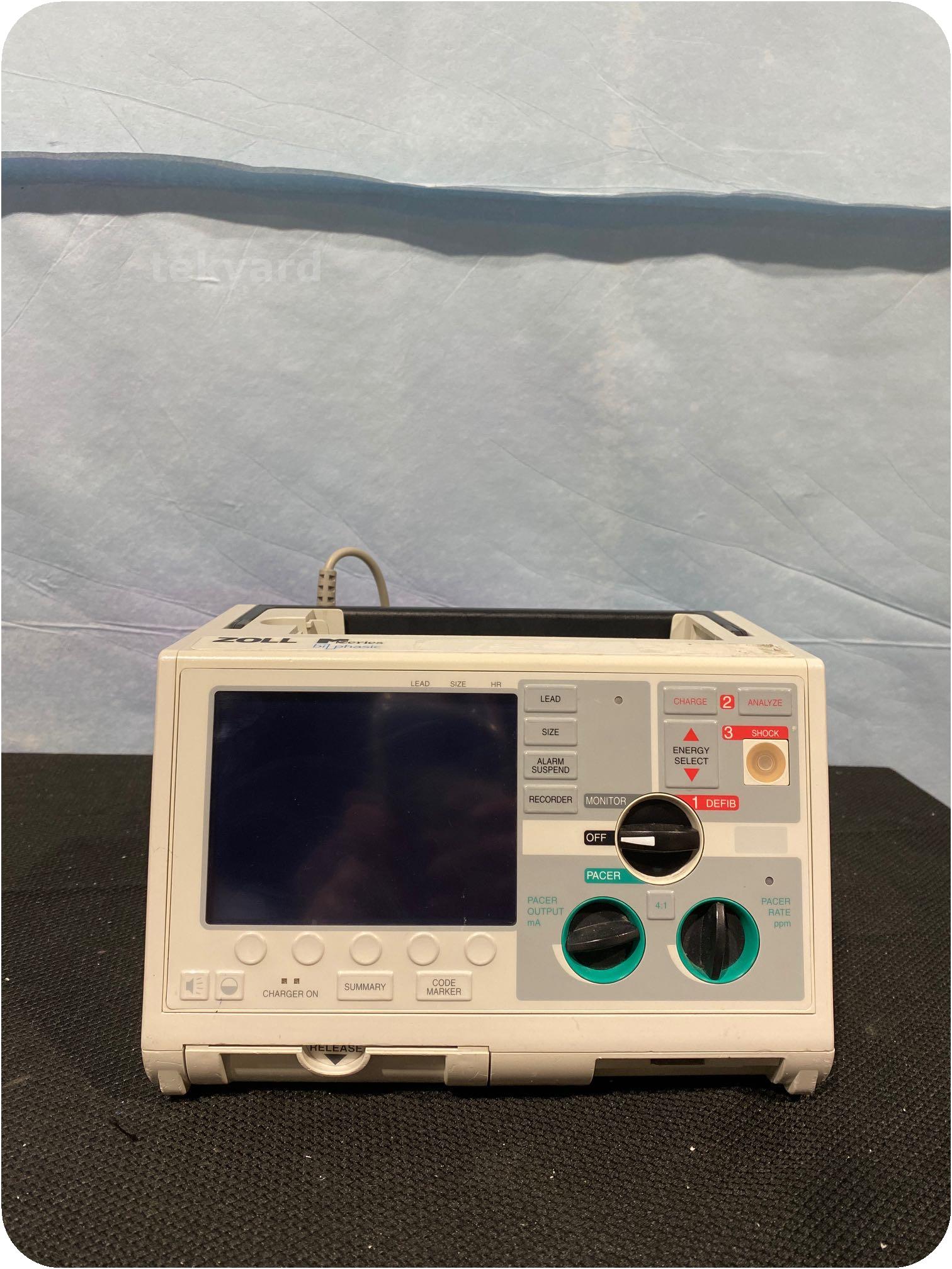 tekyard, LLC. 320824Zoll M Series Biphasic 200 Joules Max Defibrillator