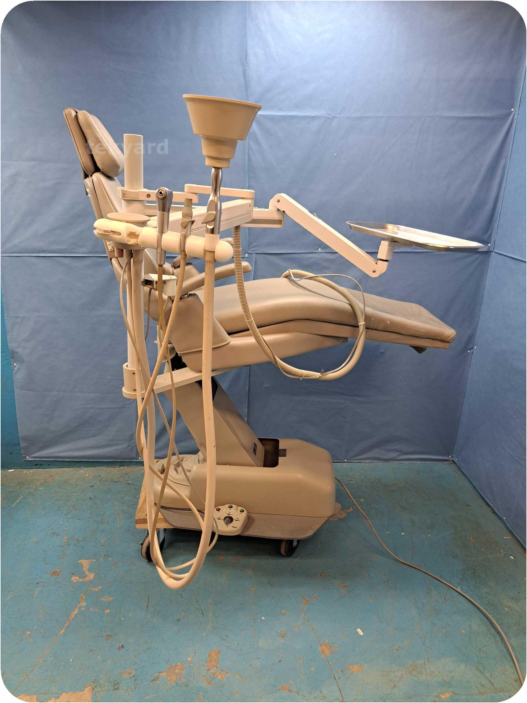 tekyard, LLC. 335377Royal Dental Examination Chair